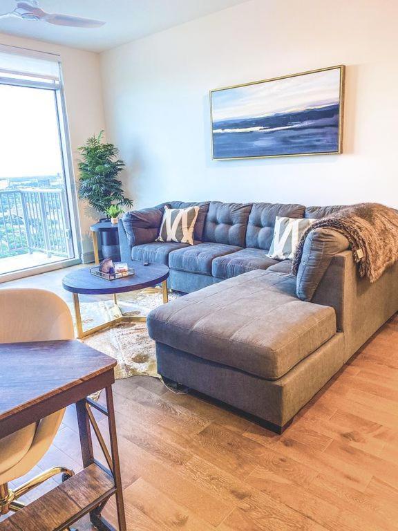 Medcenter Vacation Glasspad Skyline Views, 1 Free Prking Spot, Sleeps 4, Ask For Rental Car Option Houston Bagian luar foto