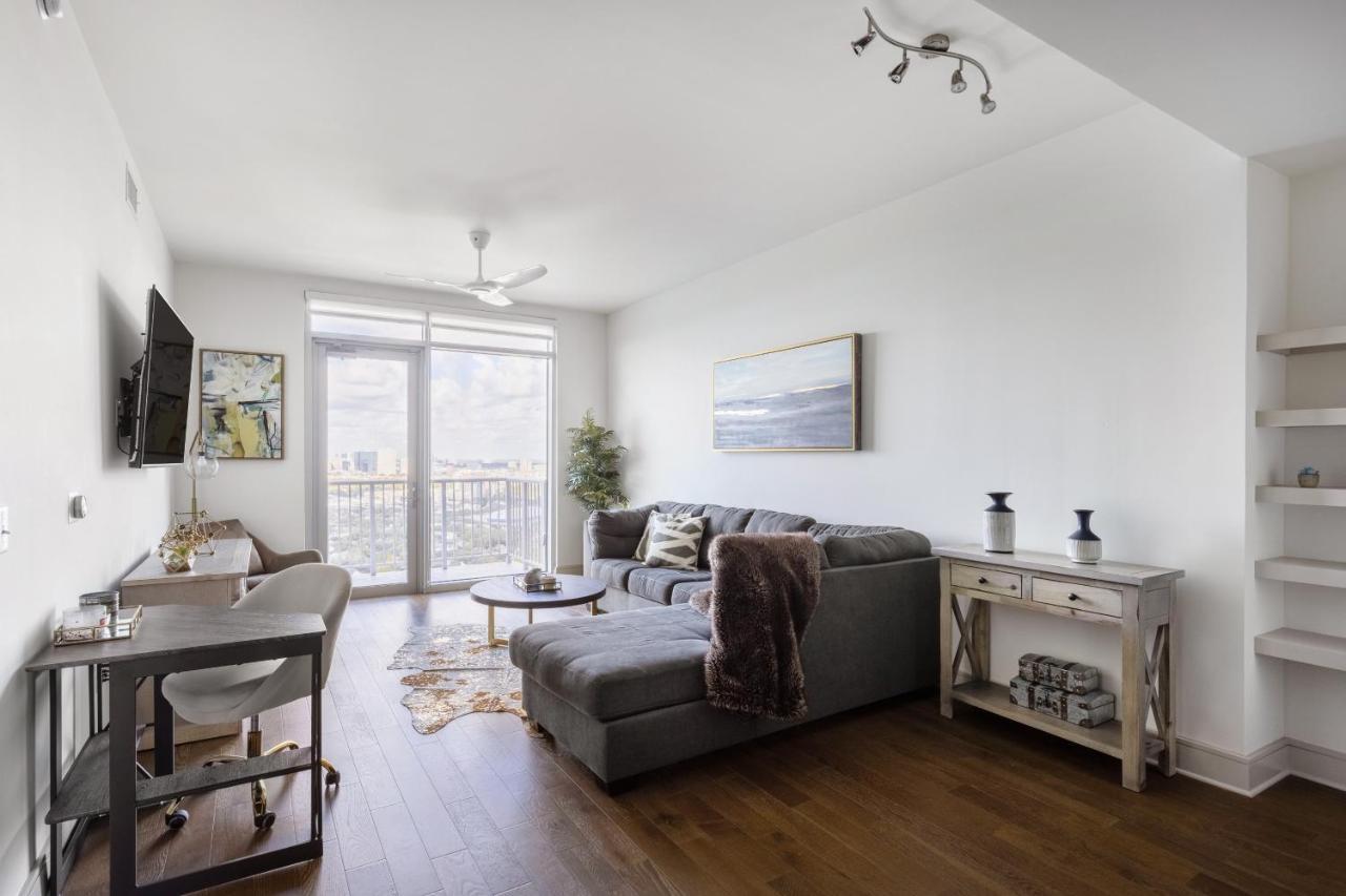 Medcenter Vacation Glasspad Skyline Views, 1 Free Prking Spot, Sleeps 4, Ask For Rental Car Option Houston Bagian luar foto